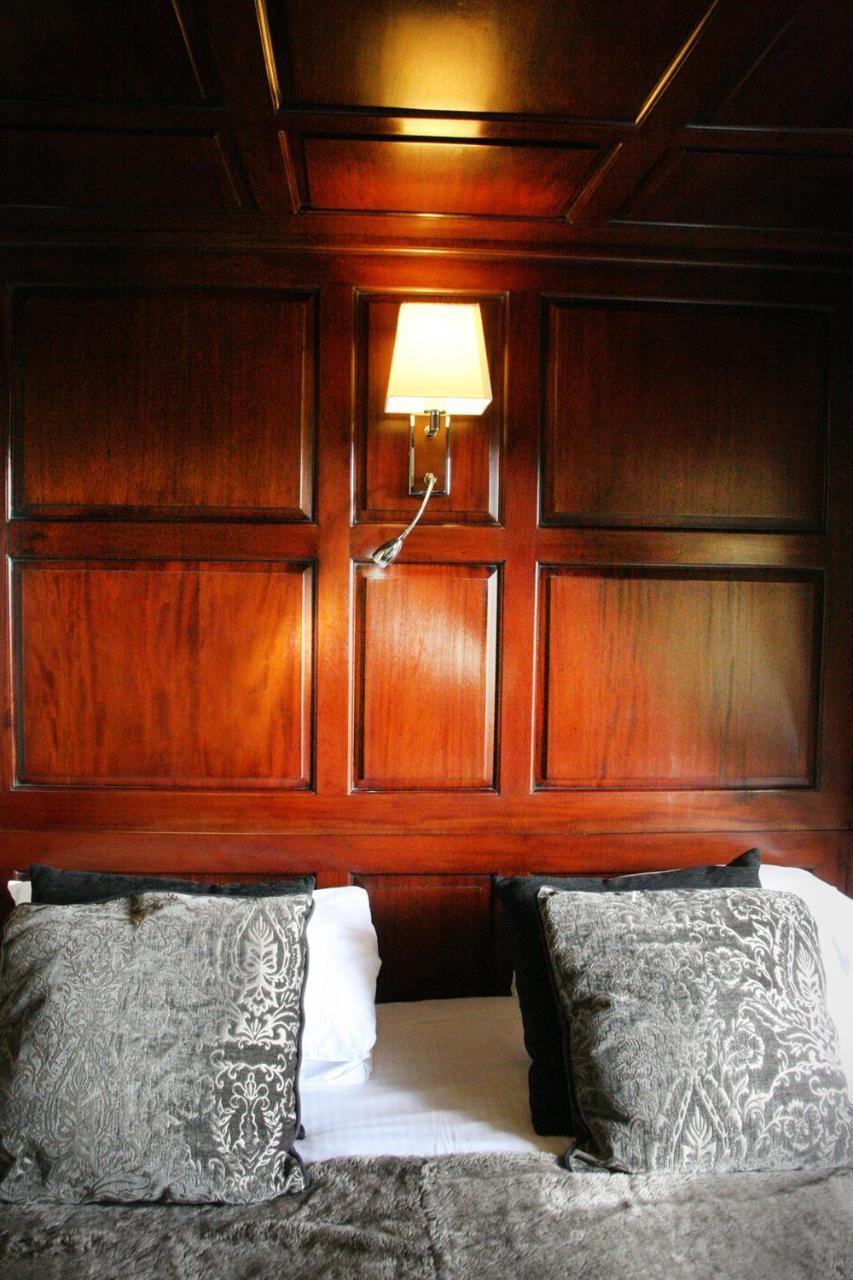 טרורו Townhouse Rooms מראה חיצוני תמונה